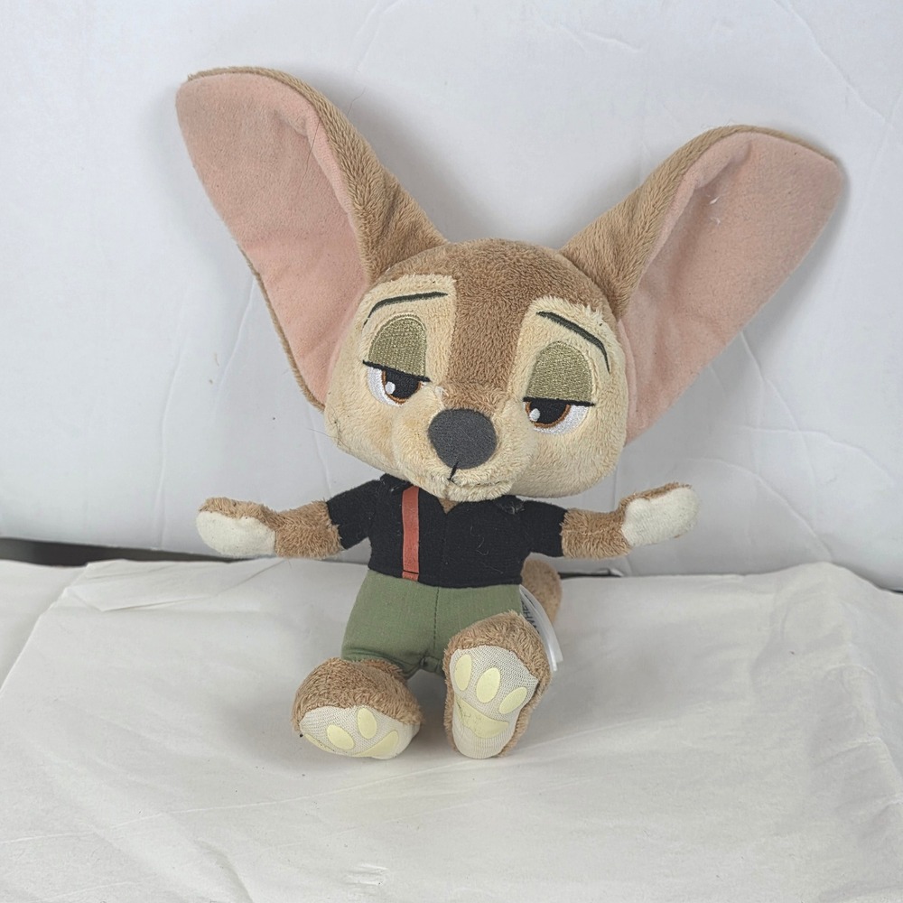 Disney Zootopia Finnick Fennec Fox Plush TOMY 9 Inch Stuffed Animal Toy L70204